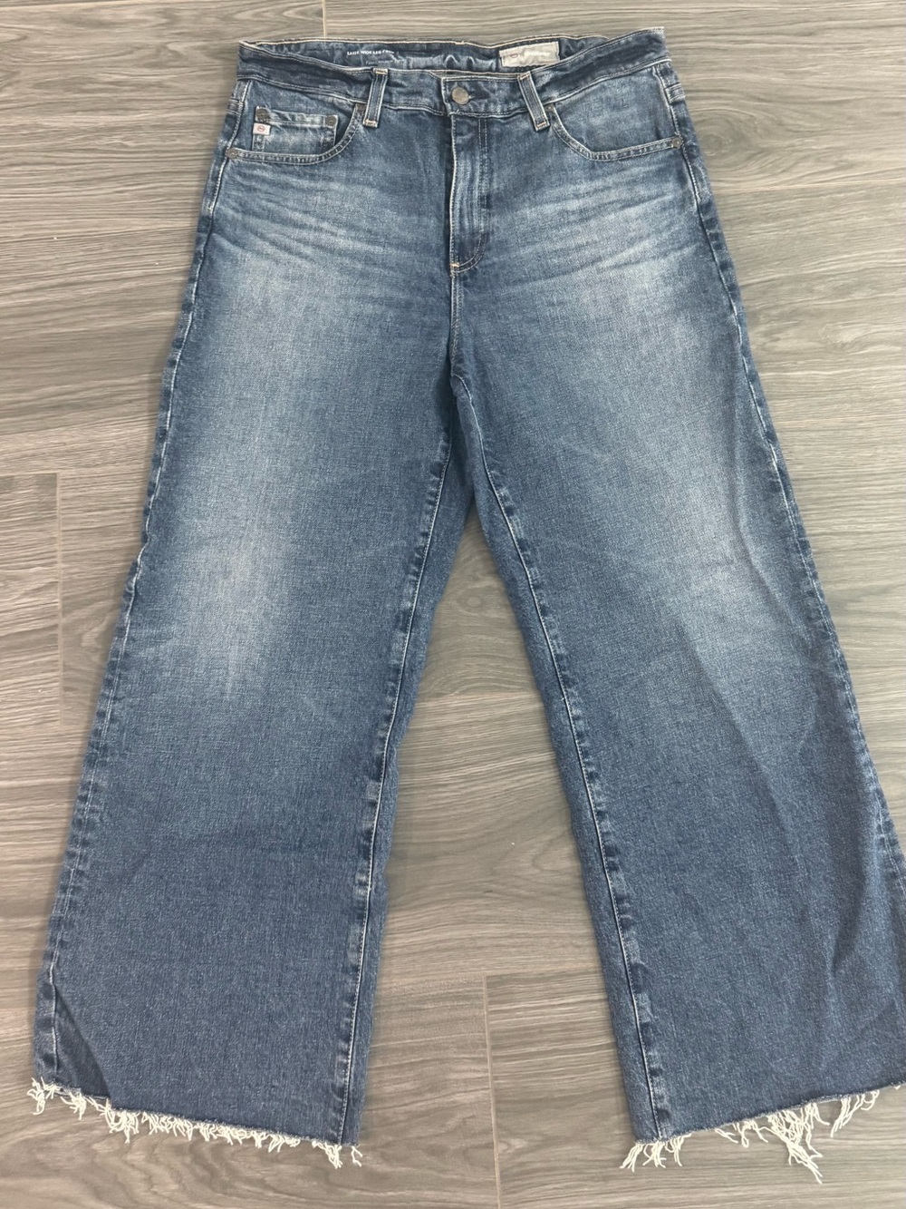 AG Saige Wide Leg Crop Jean SIZE 30